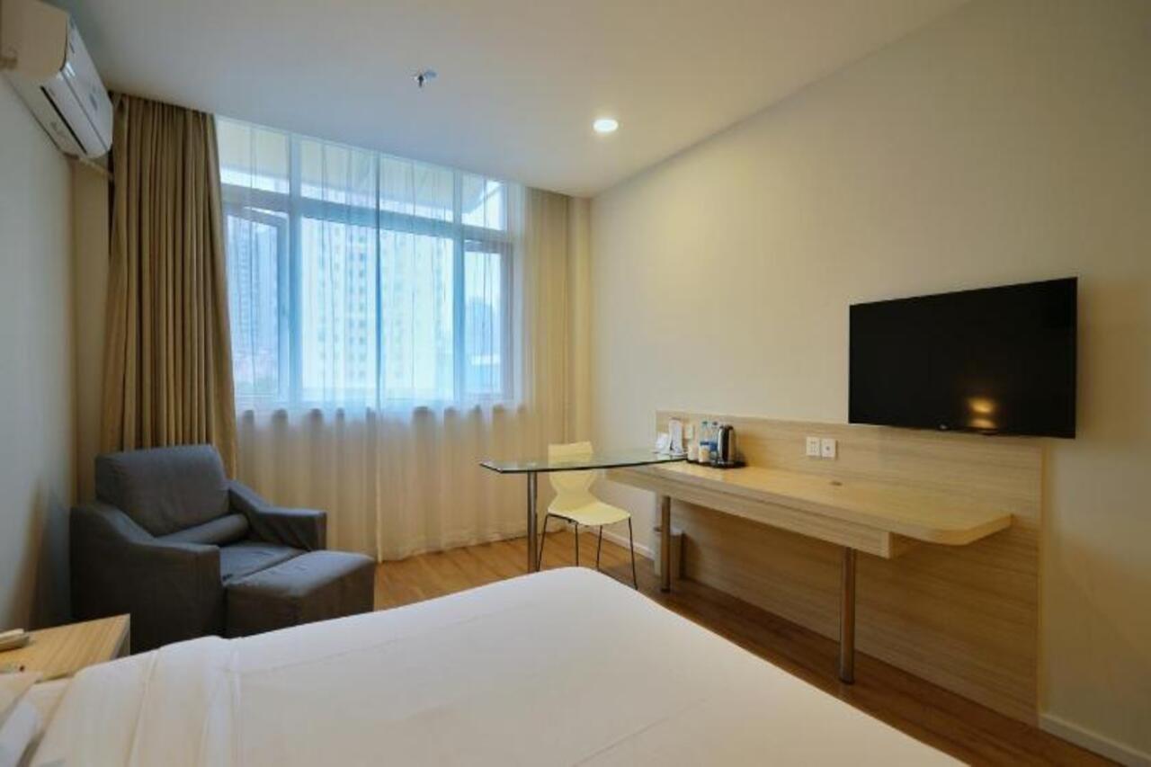 Hanting Hotel Shanghai Xujiahui ภายนอก รูปภาพ