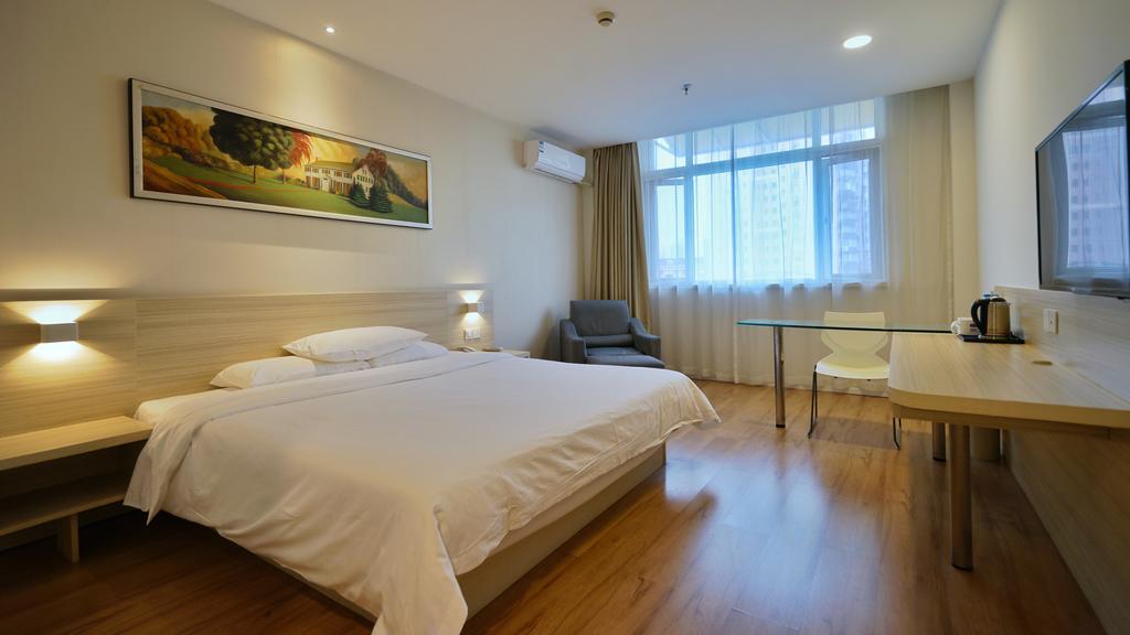 Hanting Hotel Shanghai Xujiahui ภายนอก รูปภาพ